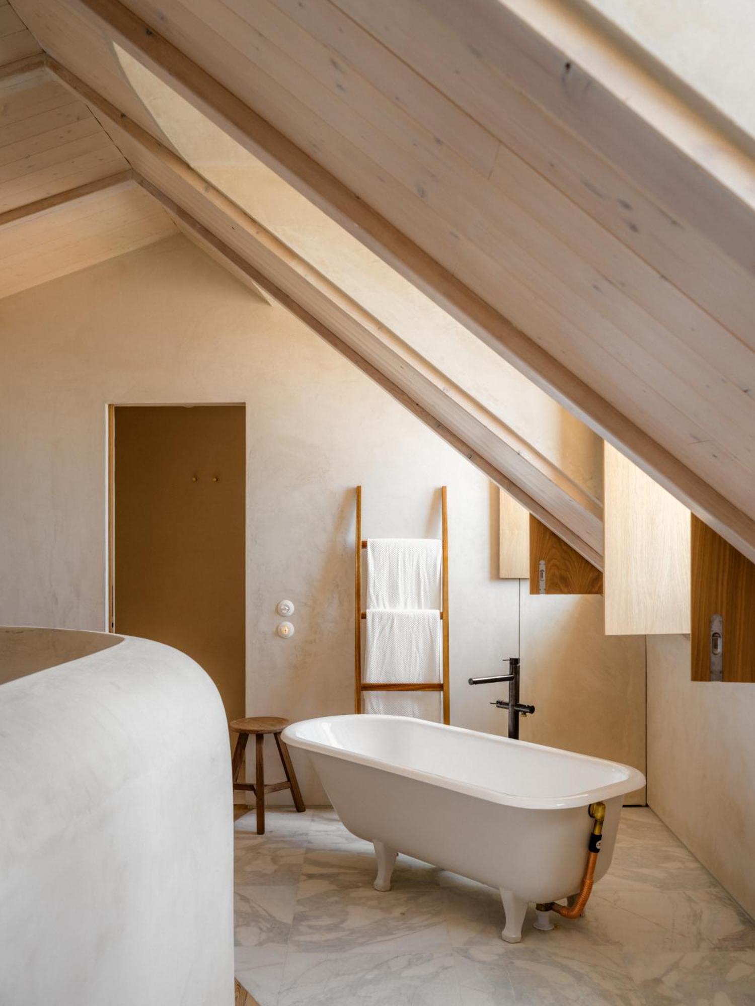 O Poleiro - Modern Living Lisbon