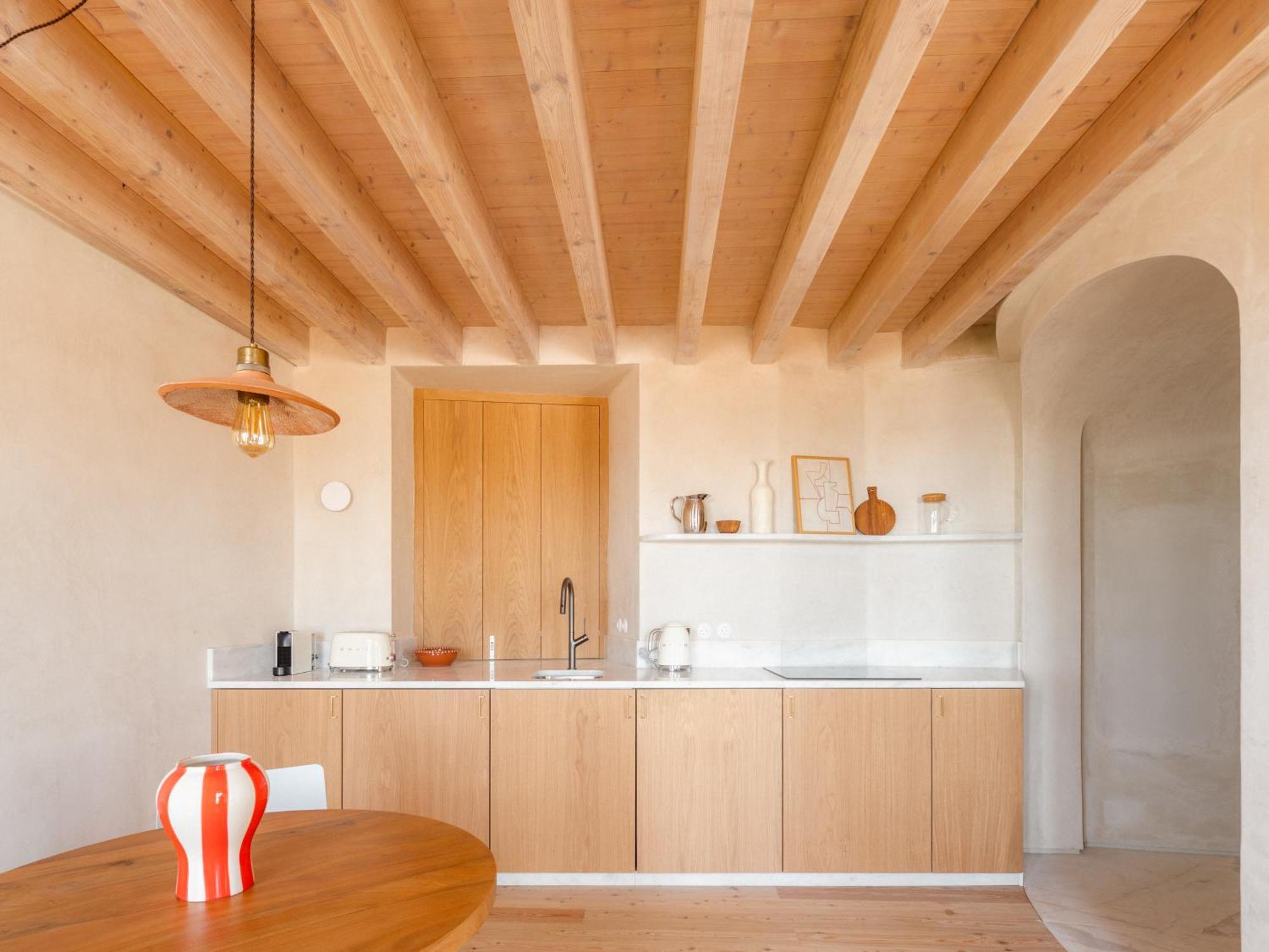 O Poleiro - Modern Living *
