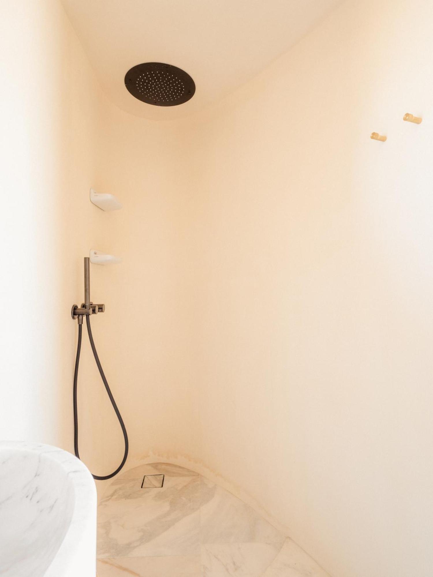 O Poleiro - Modern Living Lisbon